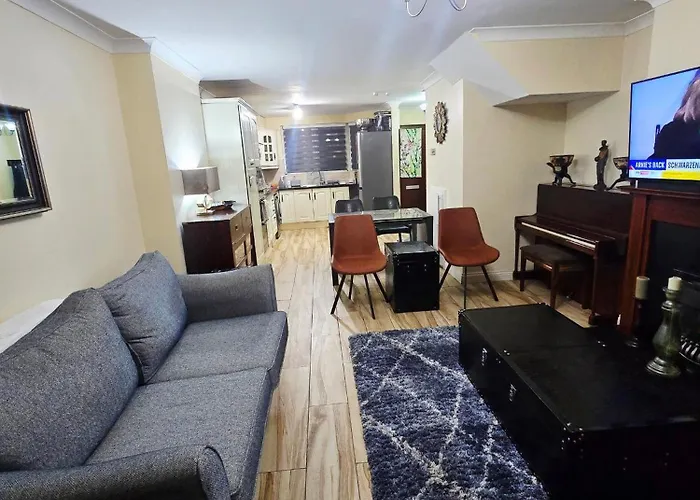Apartment Gracian Omb Ongar 3 Bed Dublin